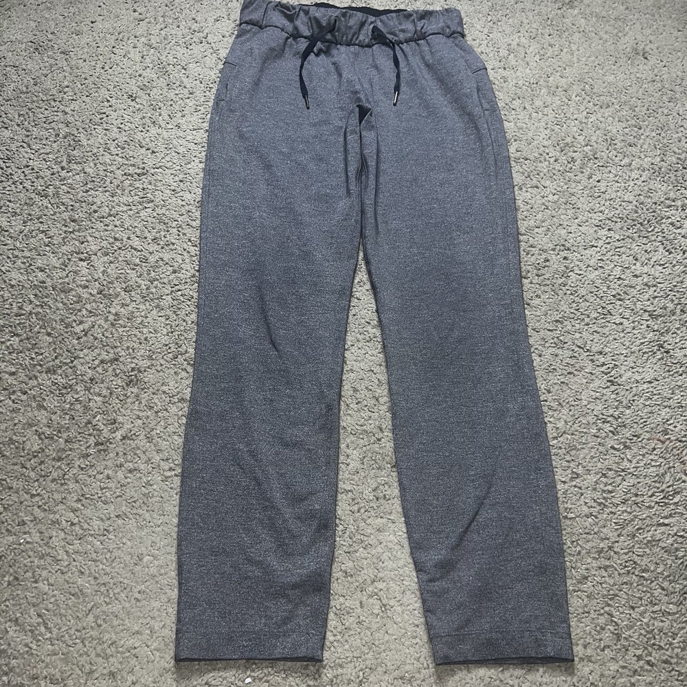 Lululemon Sz. 4 On The Fly Pants Heather Gray Drawstring, Pockets‎
